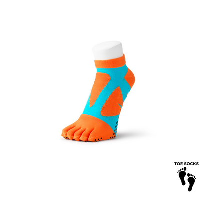 NO. 72010 SPIDER ARCH SHORT 5TOE WITH NON SLIP DOTS